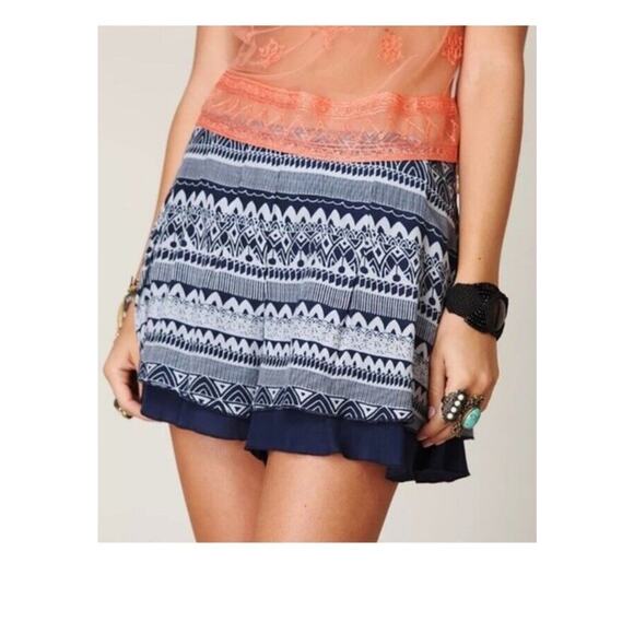 Free People Shorts Women's 8 Navy Lost Temple High Rise Flounce Side Zip - Picture 3 of 7